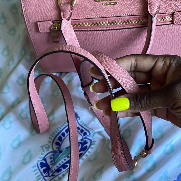 Authentic Coach Rowan edition purse - Picture 3 of 6